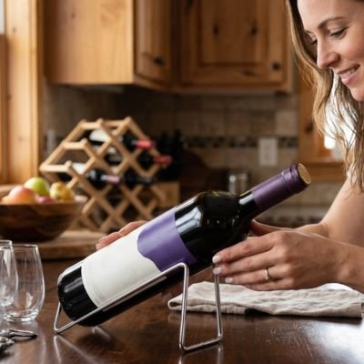 porte bouteille vin argent femme plan de travail